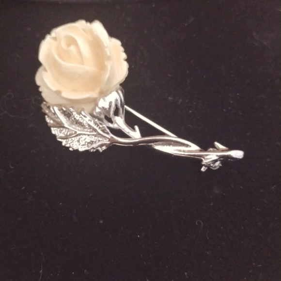 Michele Rose brooch - Picture 1 of 3